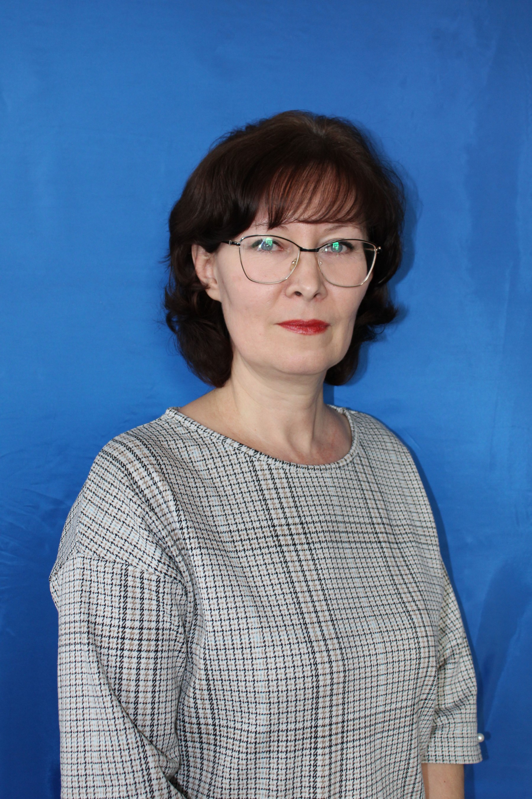 Томникова Светлана Ивановна.